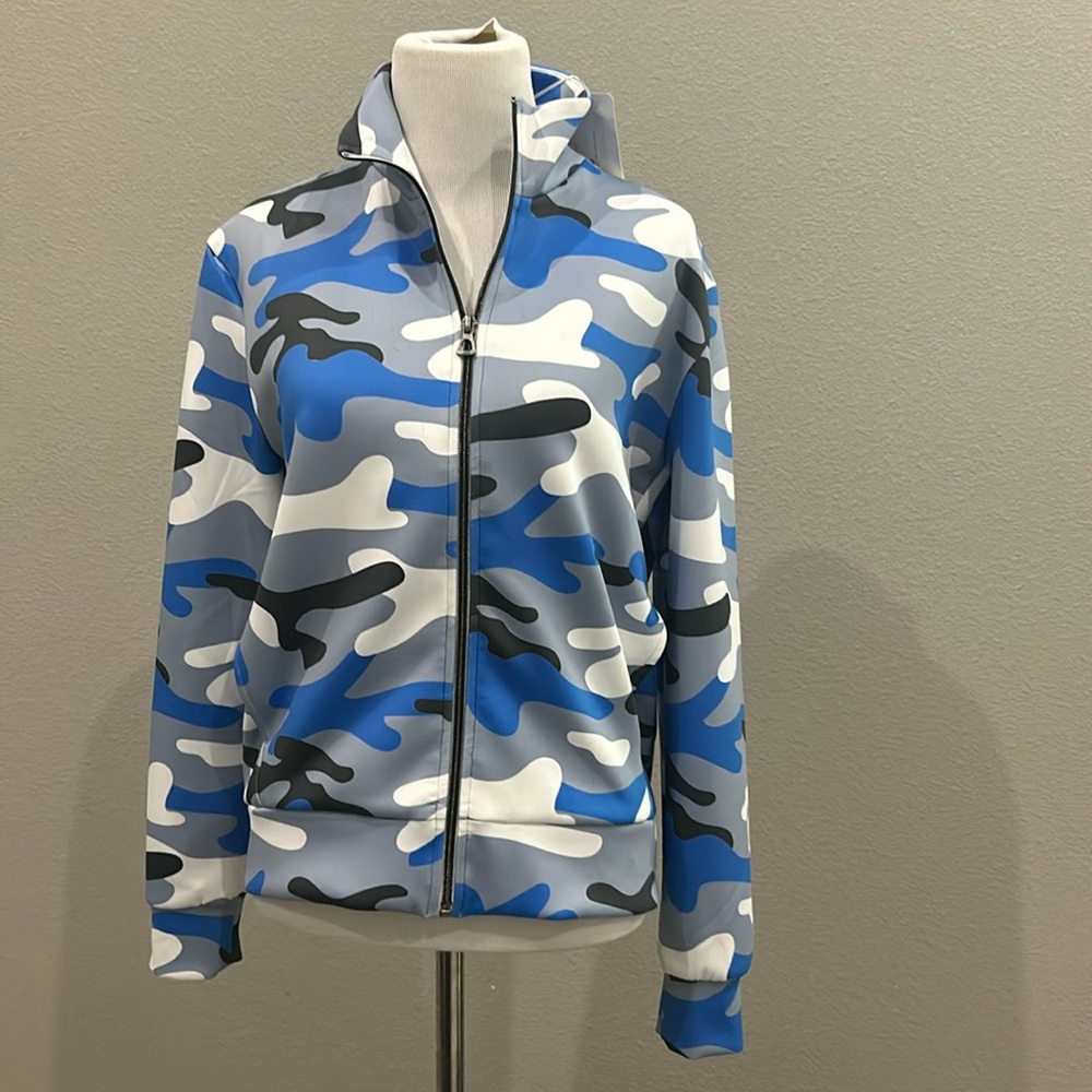 Nwt xs Amy sport zippy